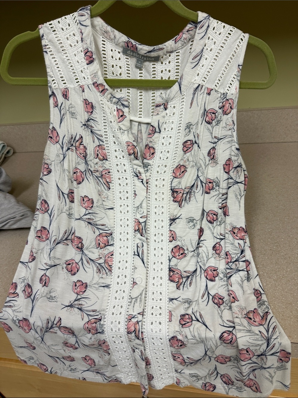 Daniel Rainn White Sleeveless Eyelet Camisole with Pink Floral Print
